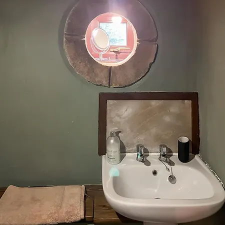 Martinsgate Snug Middlesmoor